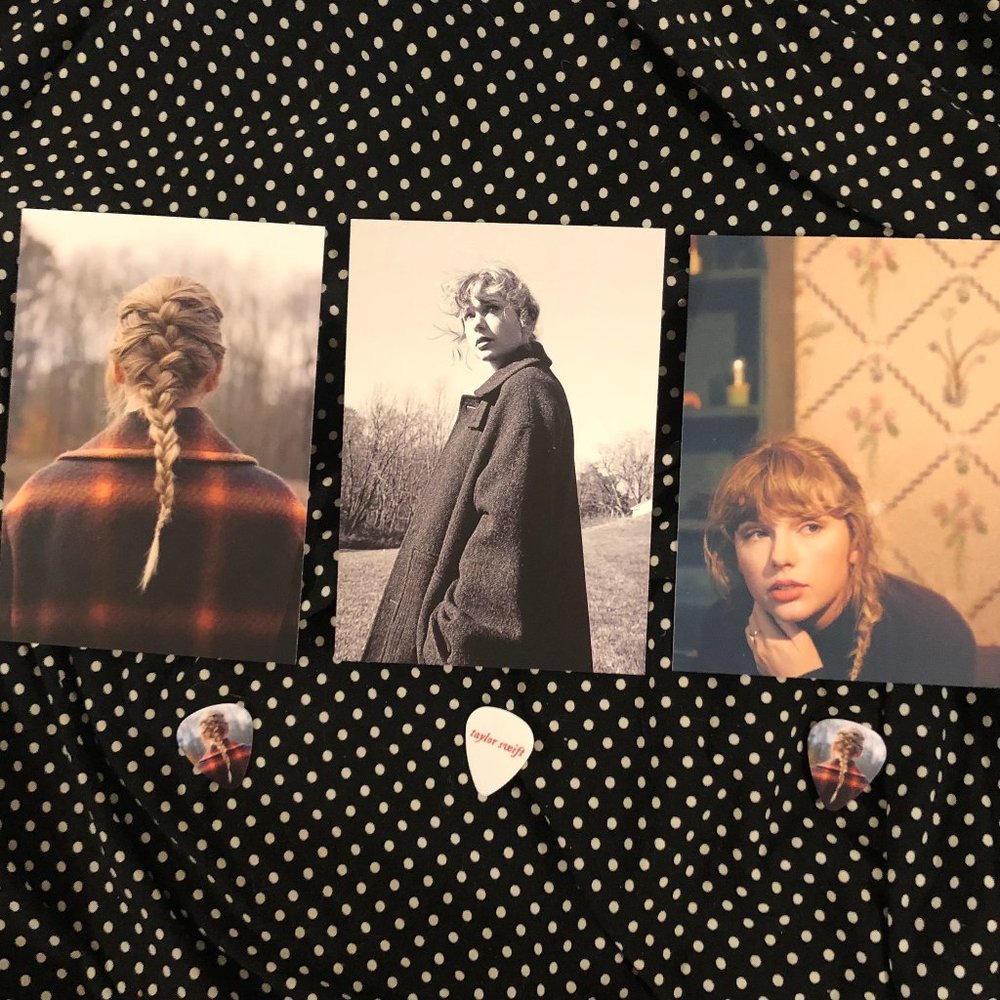 RARE EVERMORE TAYLOR SWIFT POSTCARDS SET & PICKS